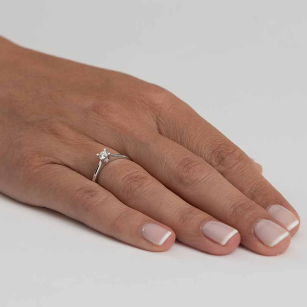 Μονόπετρο δαχτυλίδι Κ18 λευκόχρυσο DIAMONDJOOLS με διαμάντι 0.31ct , VS1 , F από το GIA