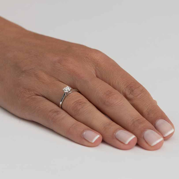 Μονόπετρο δαχτυλίδι Κ18 λευκόχρυσο DIAMONDJOOLS με διαμάντι 0.56ct , VVS2 , H από το GIA