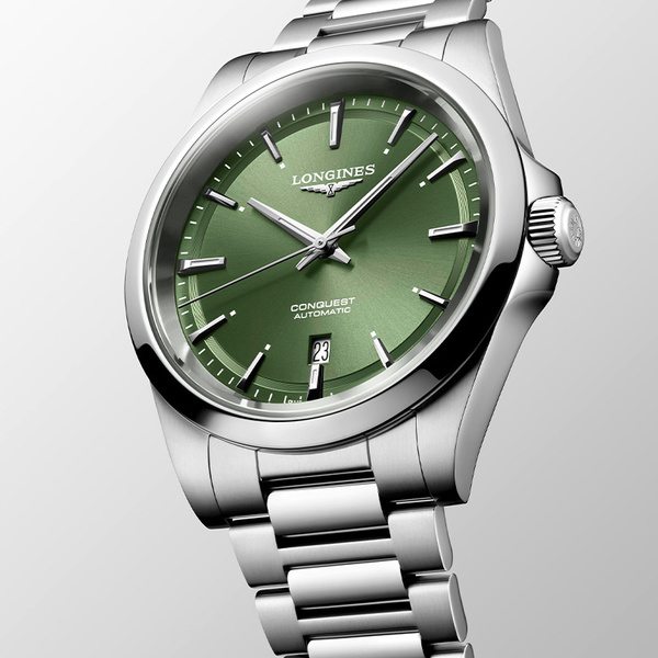 LONGINES Conquest Automatic