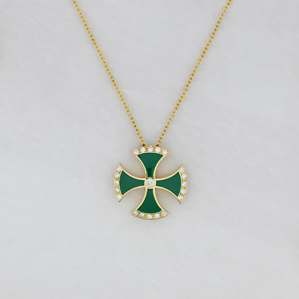 Κολιέ σταυρός Κ18 χρυσό με πράσινο σμάλτο και διαμάντια