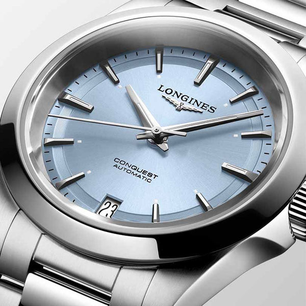 LONGINES Conquest Automatic
