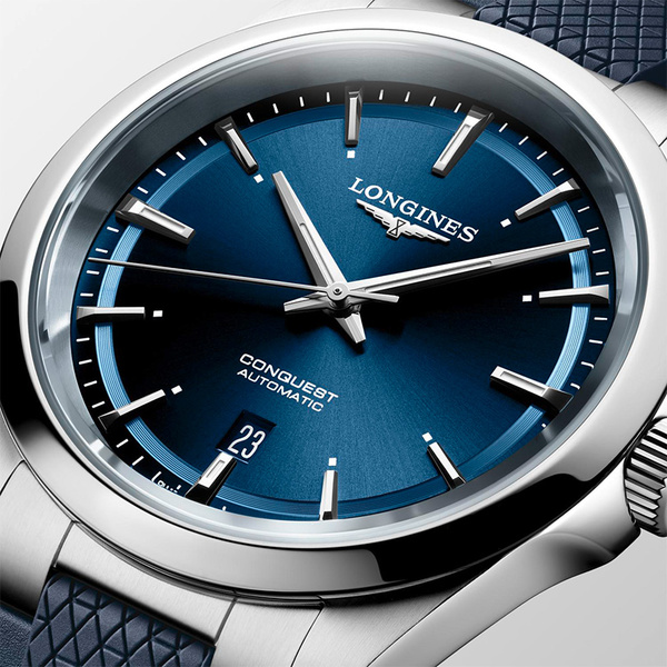 LONGINES Conquest Automatic