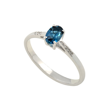 Δαχτυλίδι Κ18 λευκόχρυσο με οβάλ τοπάζι London Blue και διαμάντια