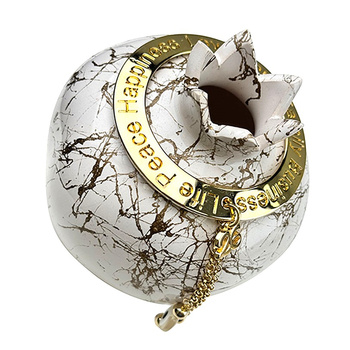 Γούρι 26 από ορείχαλκο και κεραμικό